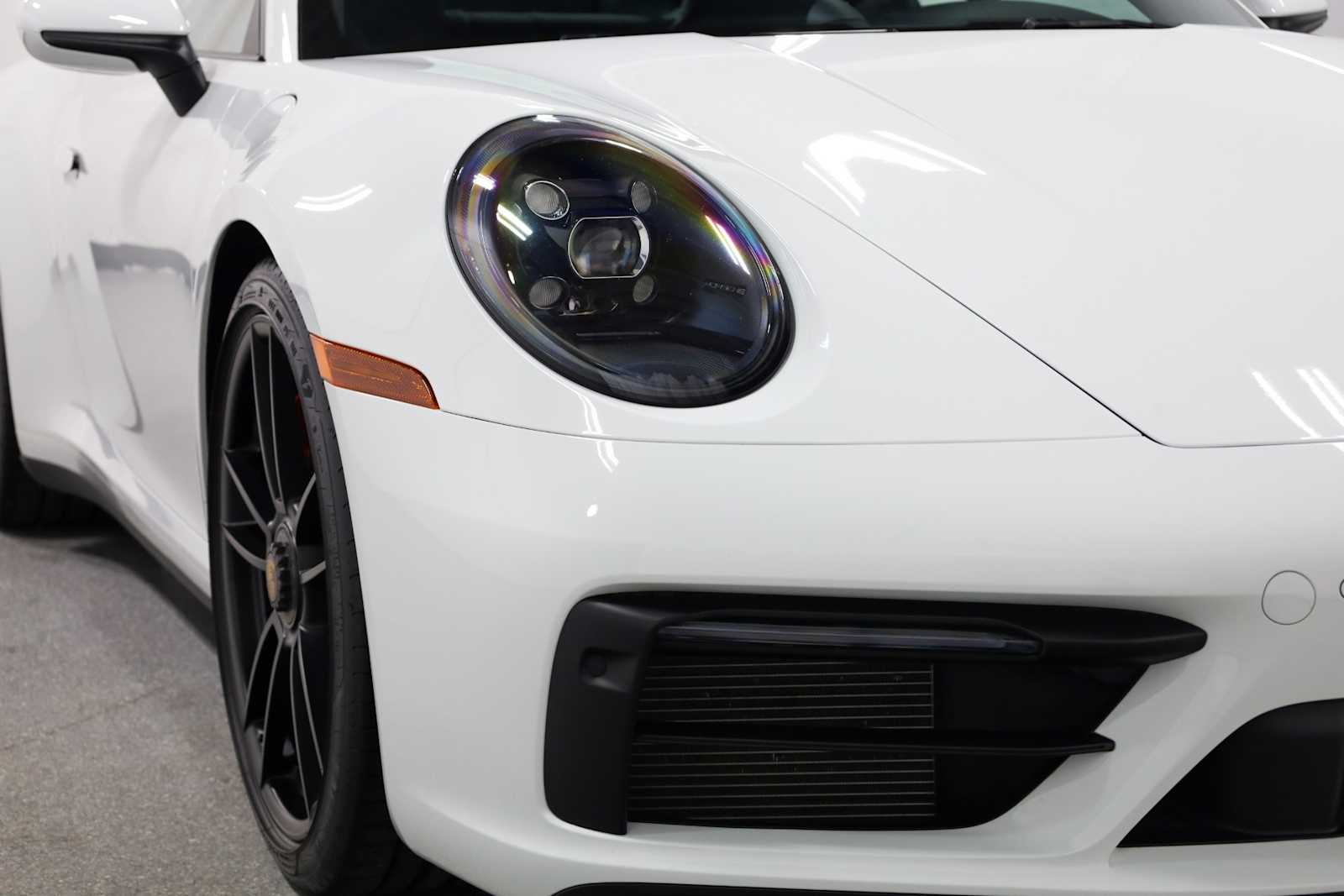 2022 Porsche 911 GTS Coupe photo 14