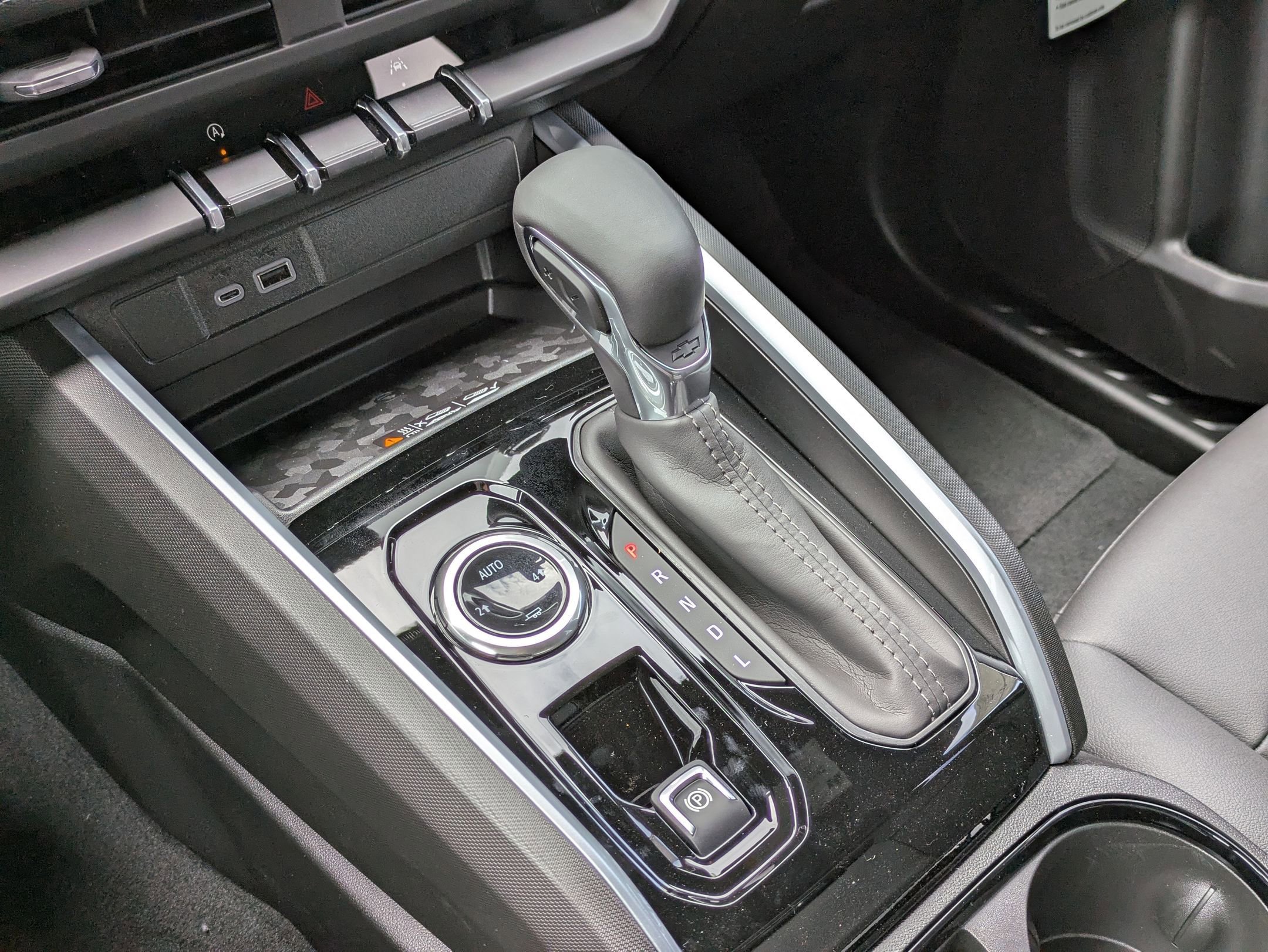 2025 Chevrolet Colorado Work Truck LT photo 19