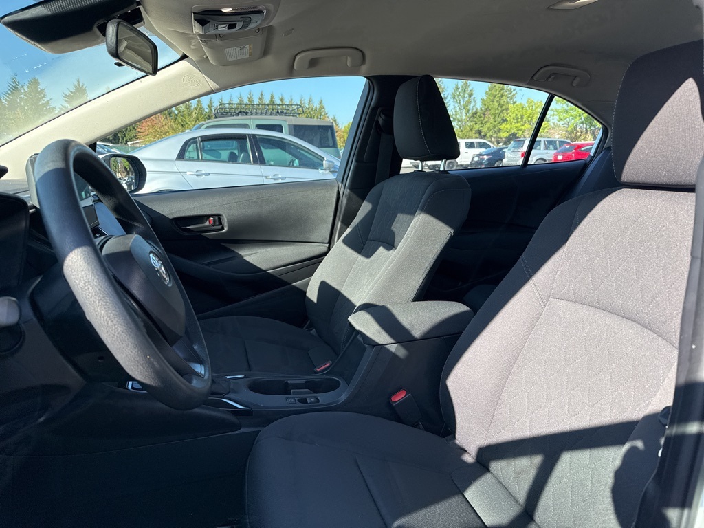 2023 Toyota Corolla LE photo 3
