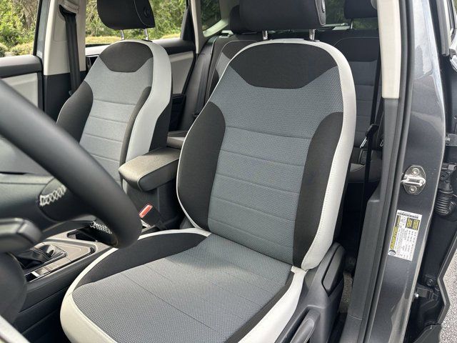 2025 Volkswagen Taos S photo 2