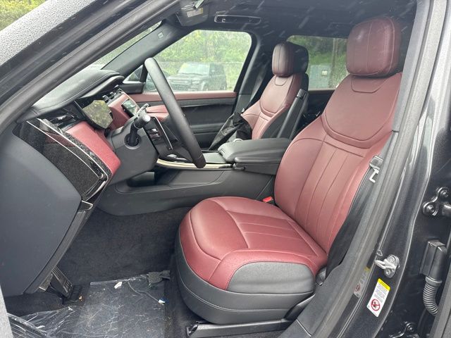2025 Land Rover Range Rover Sport SE photo 11