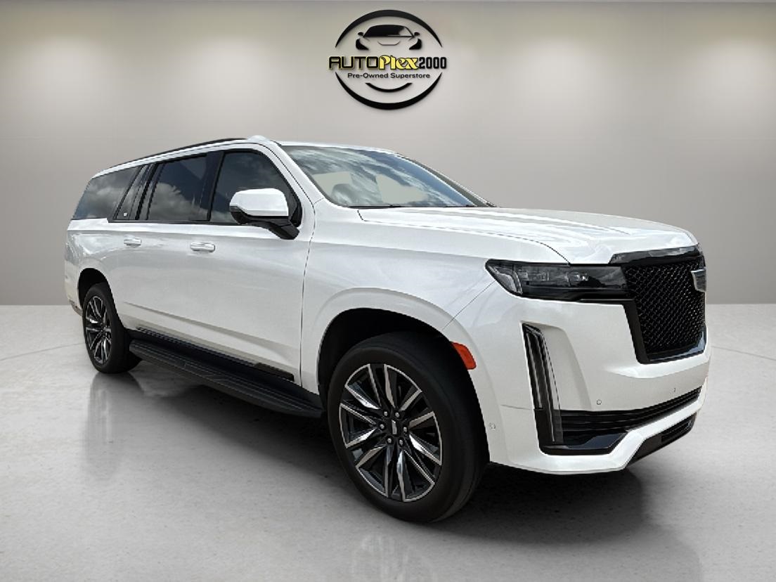 2023 Cadillac Escalade ESV Sport photo 2