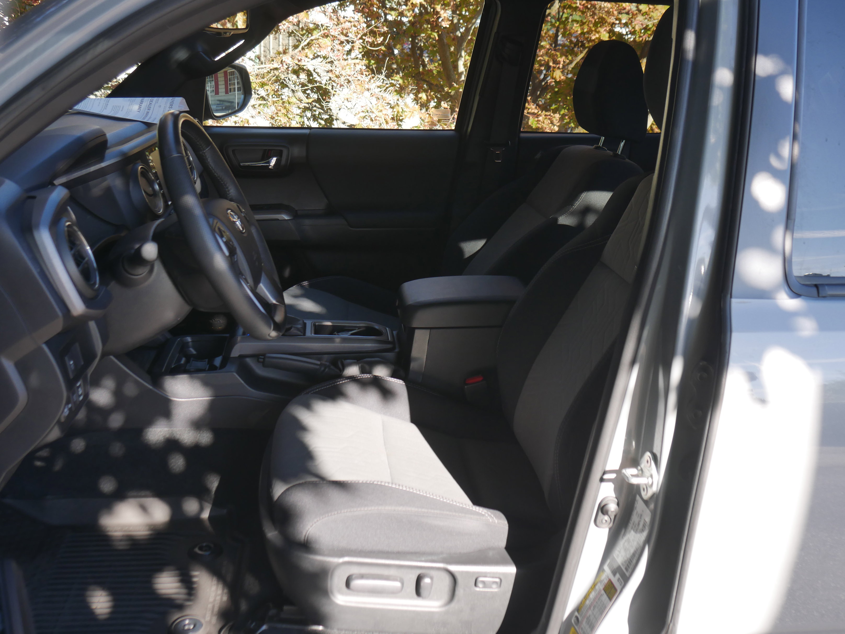 2021 Toyota Tacoma TRD photo 2