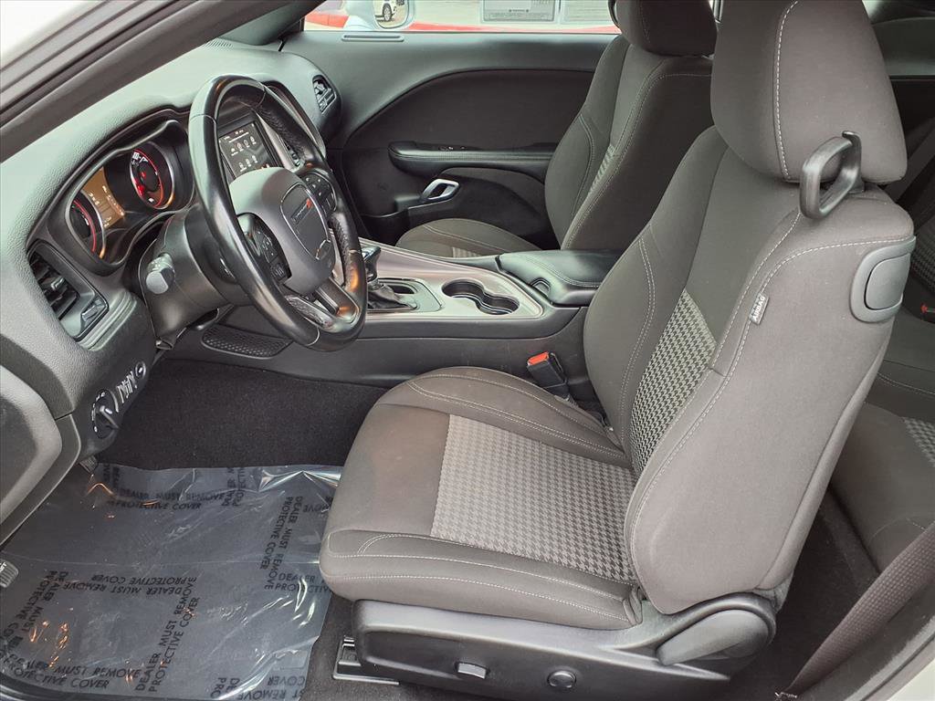 2023 Dodge Challenger SXT photo 16