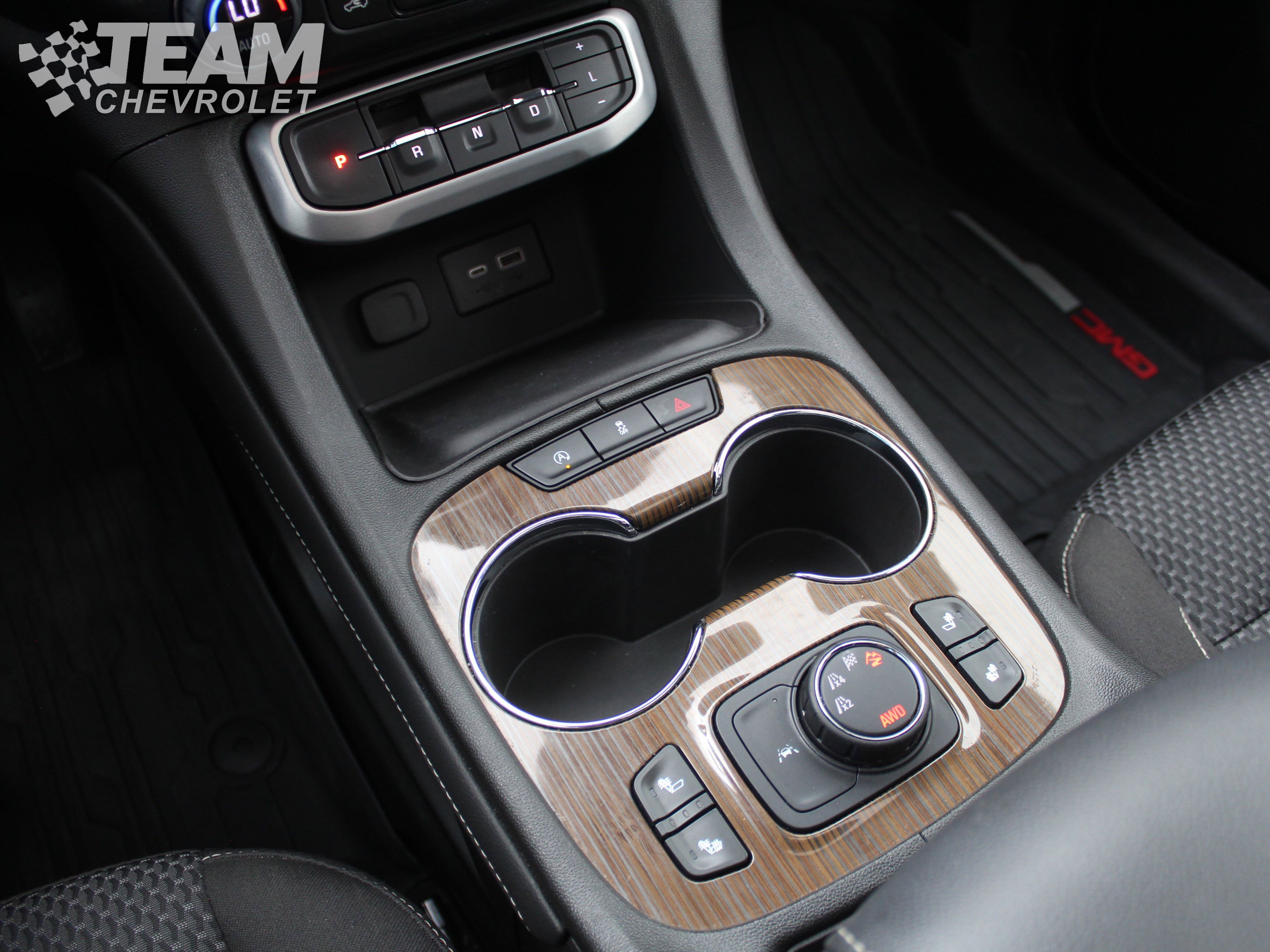 2023 Gmc Acadia SLE photo 17
