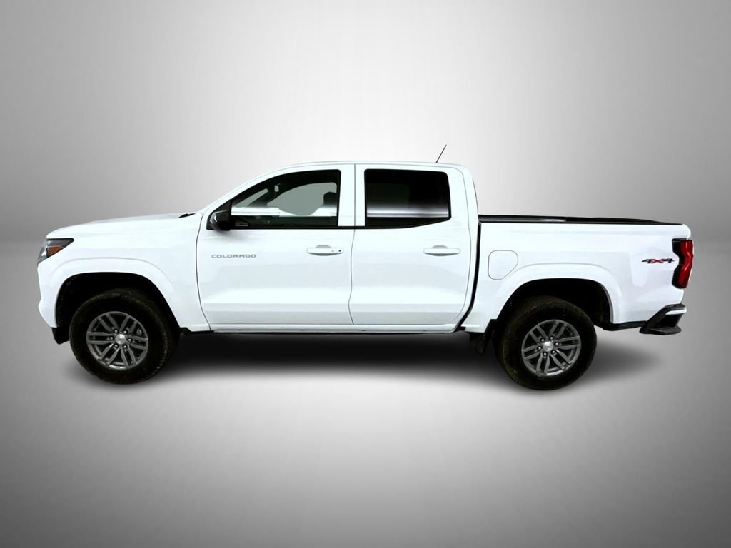 2025 Chevrolet Colorado Work Truck LT photo 8
