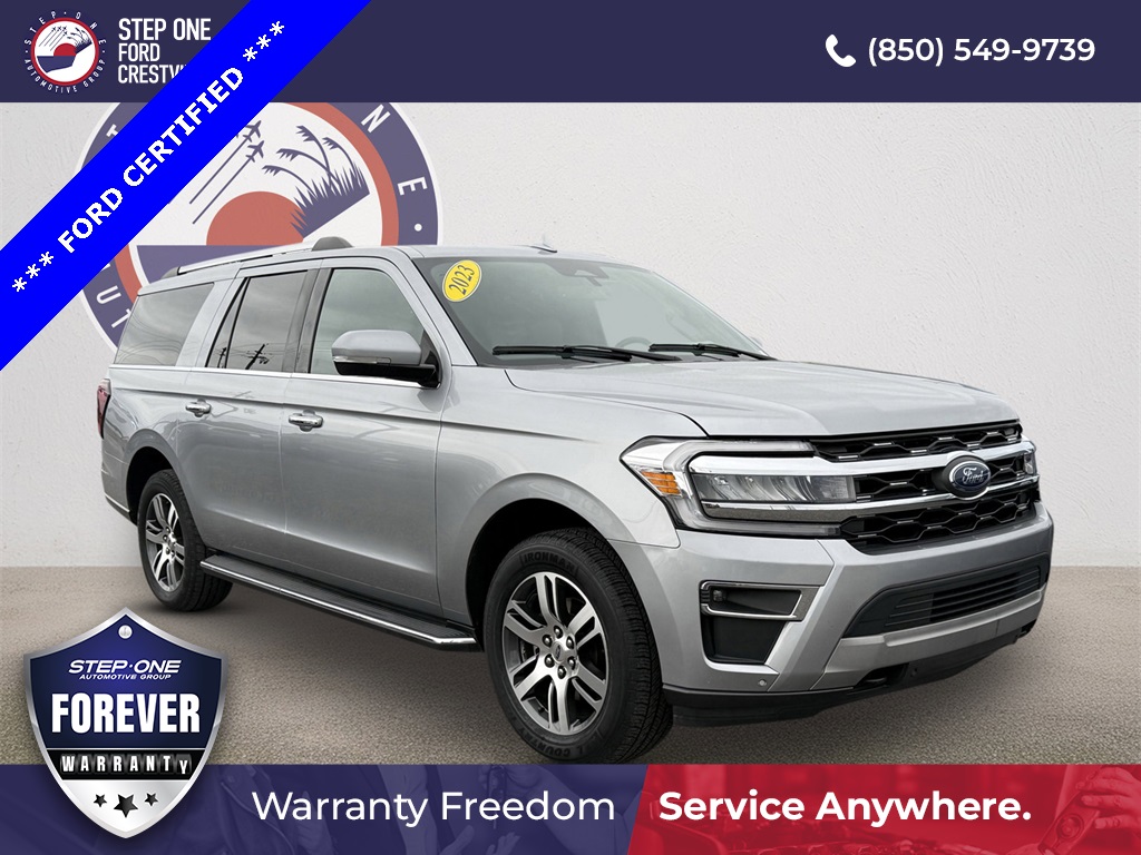 2023 Ford Expedition Limited's photo