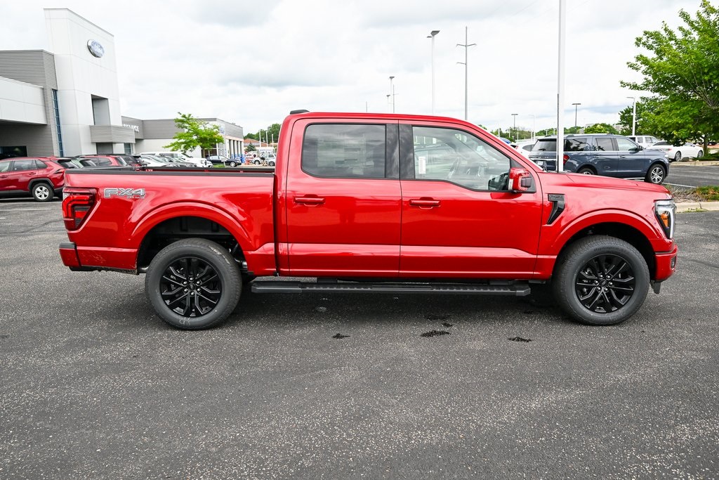 2025 Ford F-150 Lariat photo 2