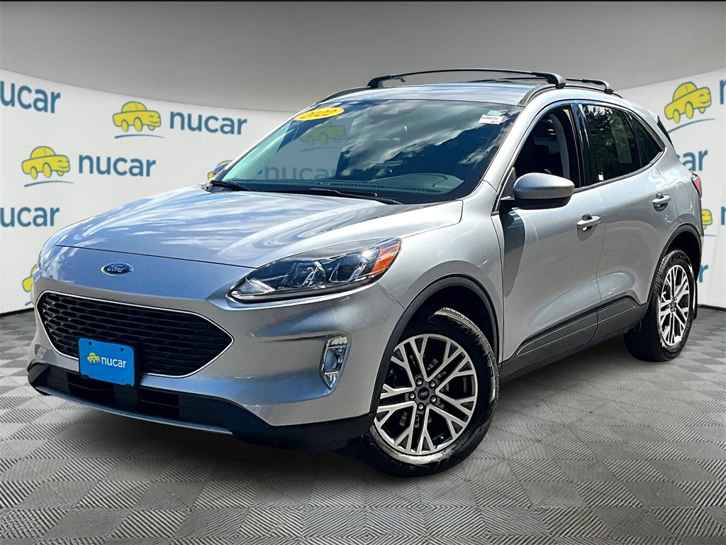2022 Ford Escape SEL photo 3
