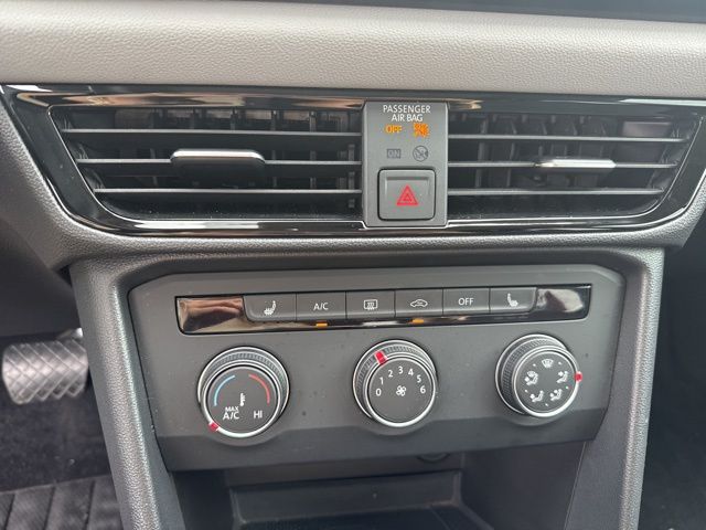 2022 Volkswagen Taos SE photo 11