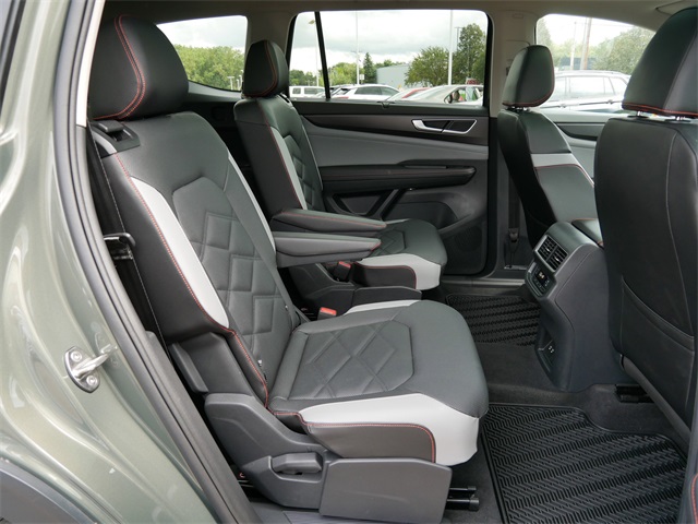 2025 Volkswagen Atlas Peak Edition photo 20