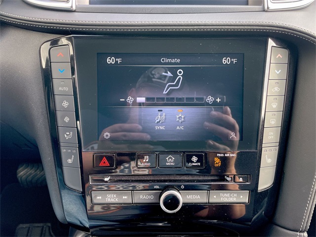 2024 Infiniti QX55 Luxe photo 10