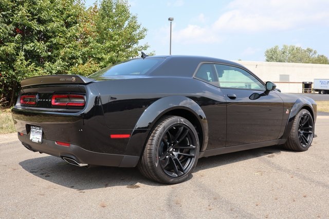 2023 Dodge Challenger R/T Scat Pack Widebody photo 31