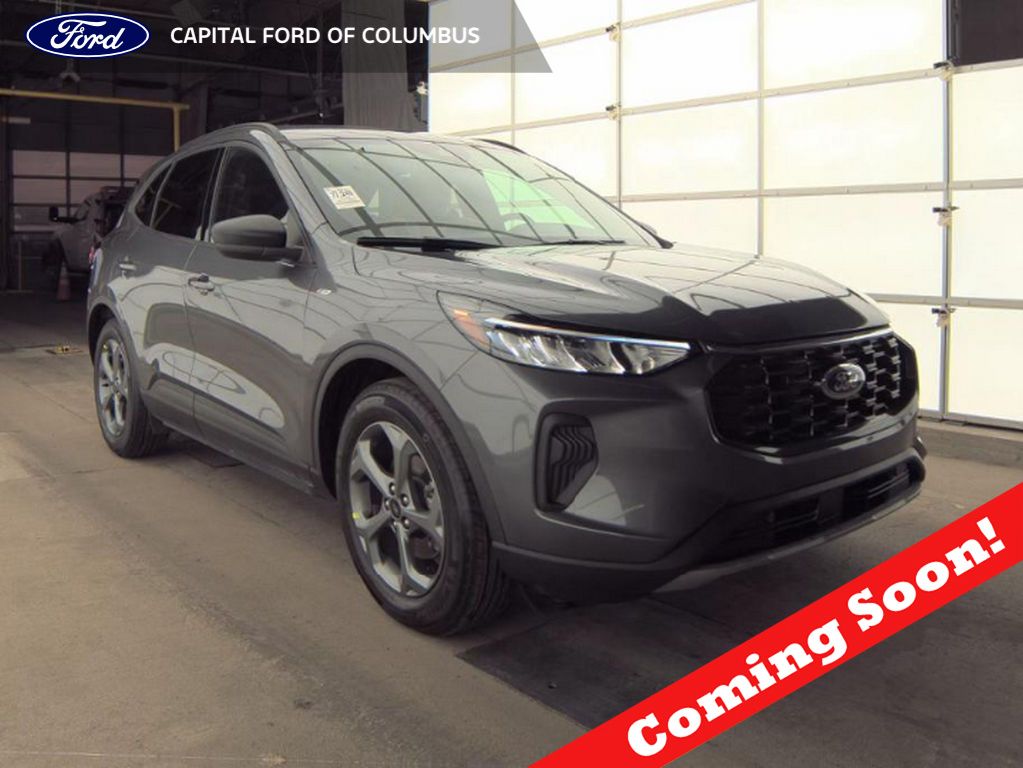 2025 Ford Escape ST-Line's photo