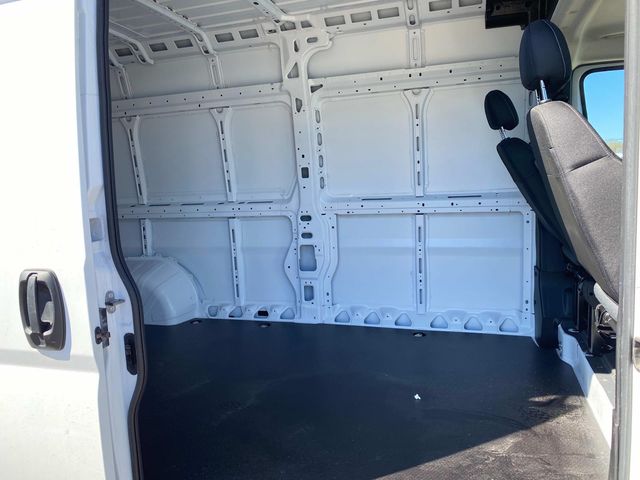 2025 Ram ProMaster 2500 photo 4