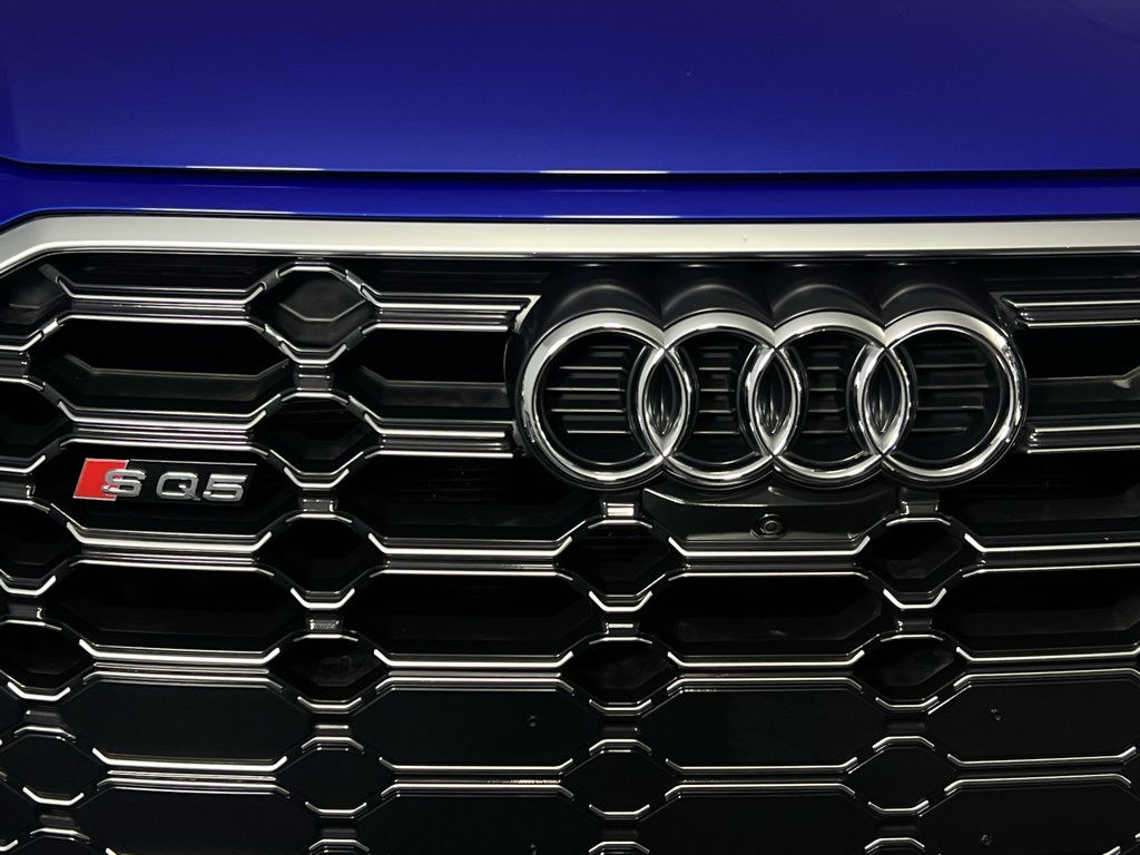 2022 Audi SQ5 Premium Plus photo 11
