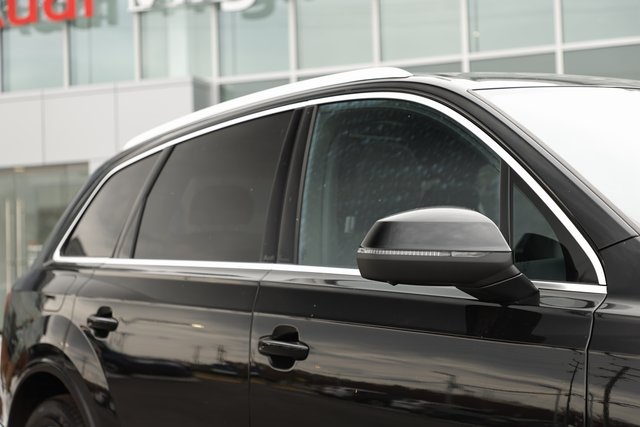 2025 Audi Q7 55 Prestige photo 5