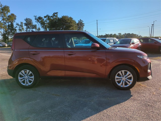 2021 Kia Soul LX photo 3