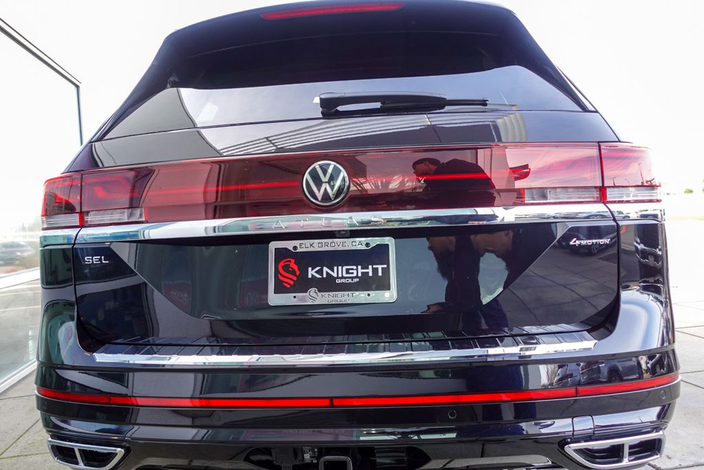 2025 Volkswagen Atlas SEL Premium R-Line photo 10