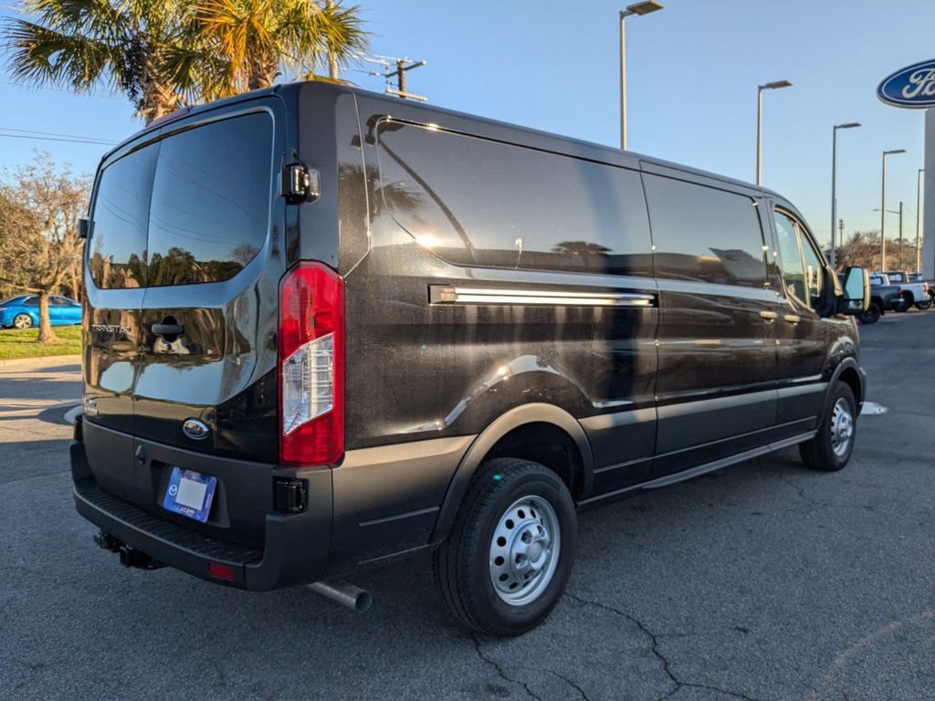 2025 Ford Transit photo 4