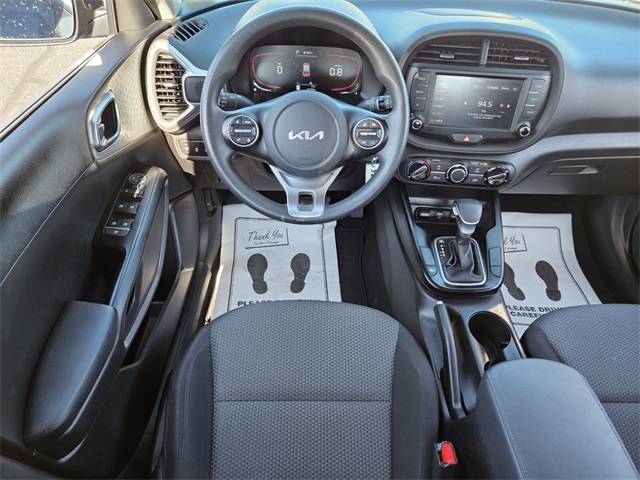 2023 Kia Soul LX photo 9