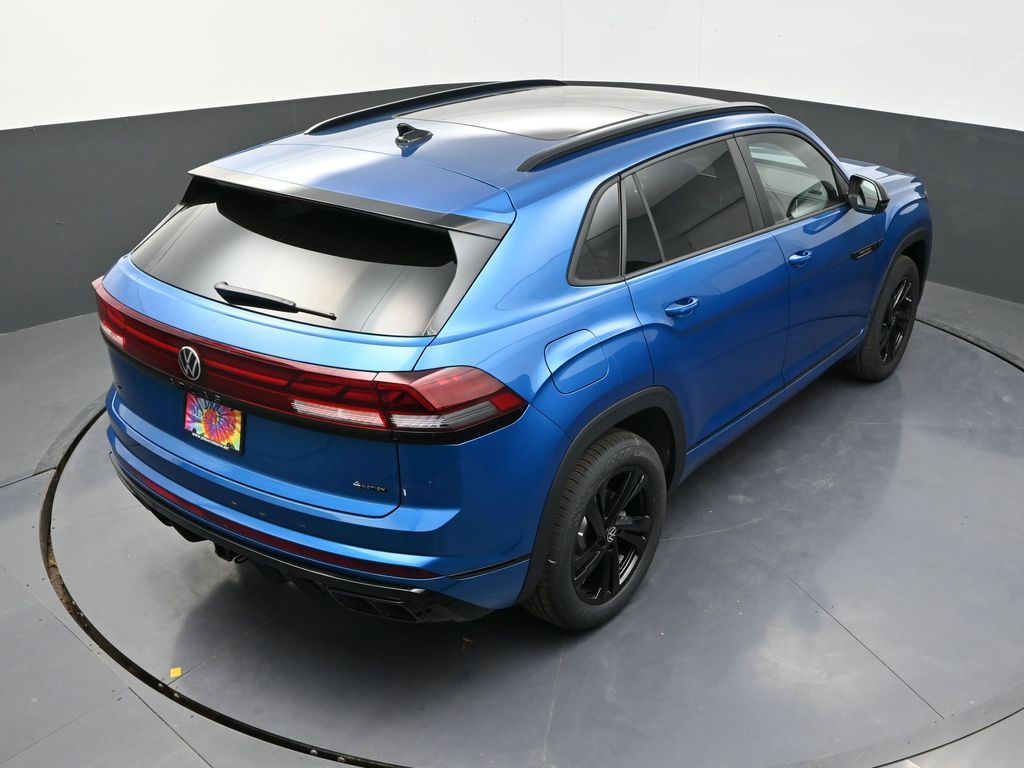 2025 Volkswagen Atlas Cross Sport SEL R-Line photo 13