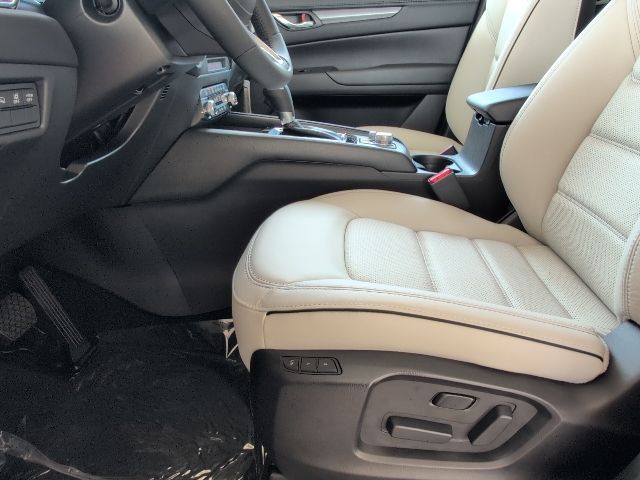 2025 Mazda CX-5 2.5 S Preferred photo 16