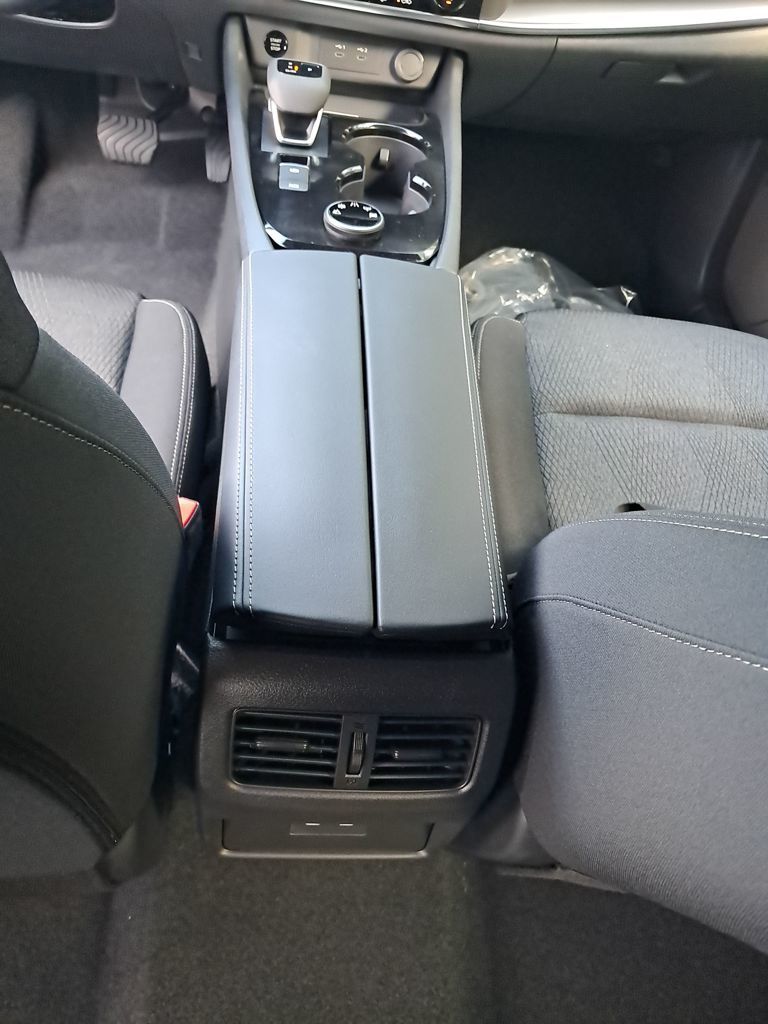 2026 Nissan Rogue SV photo 24
