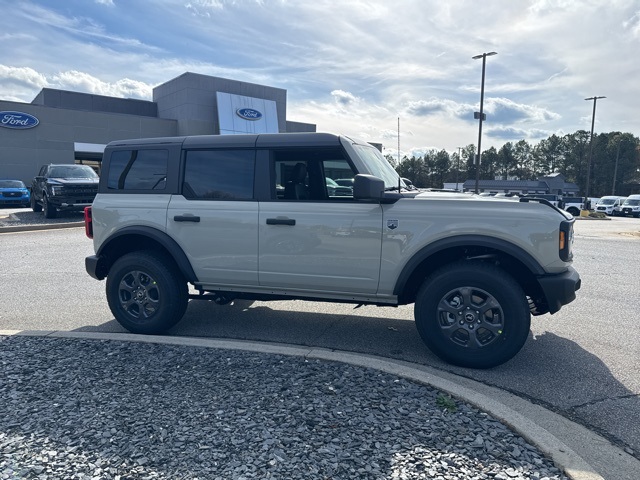 2025 Ford Bronco 4-Door Big Bend's photo