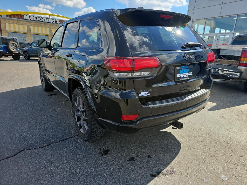 2021 Jeep Grand Cherokee Anniversary Edition photo 2