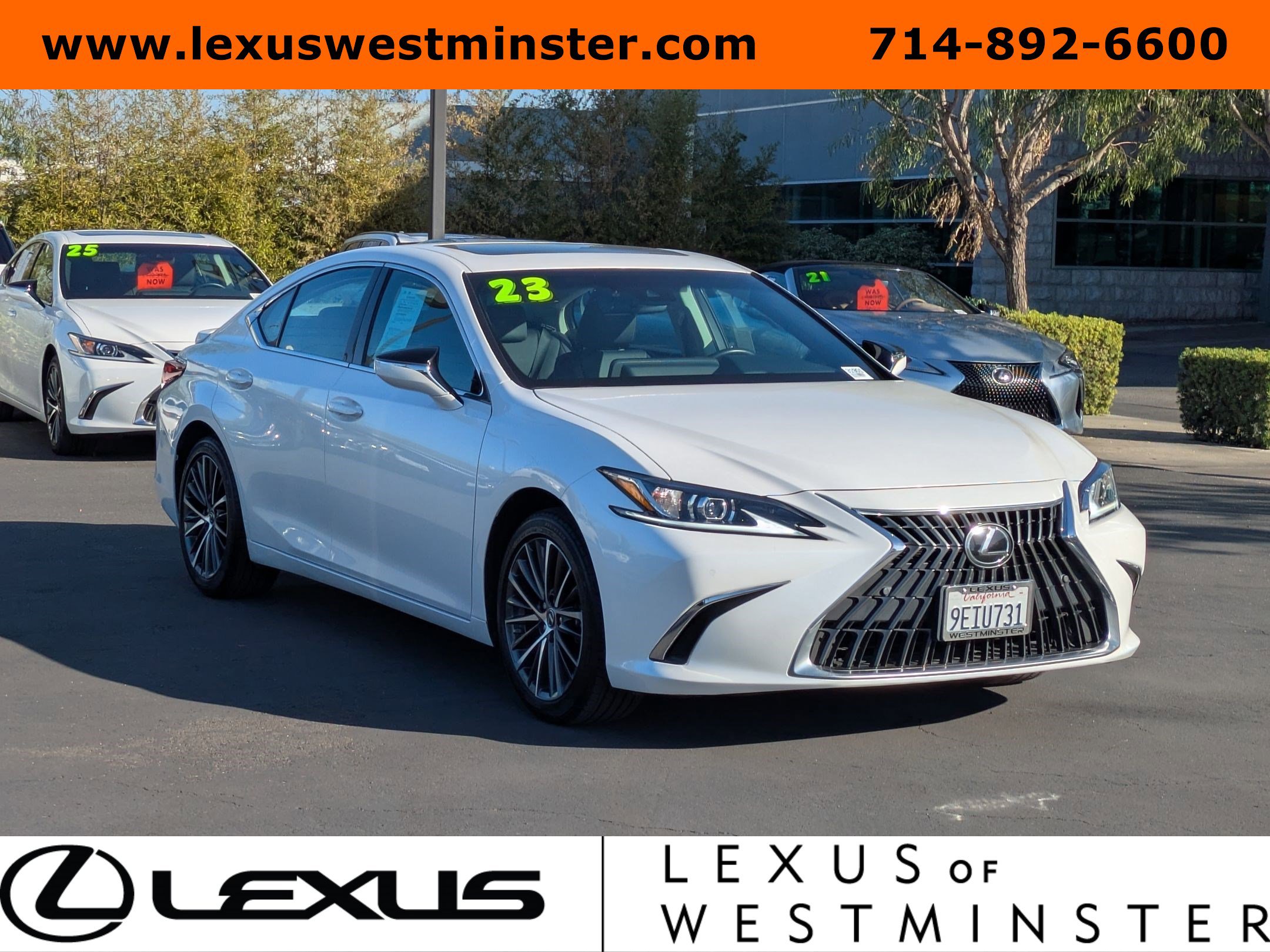 2023 Lexus ES 300h photo 3