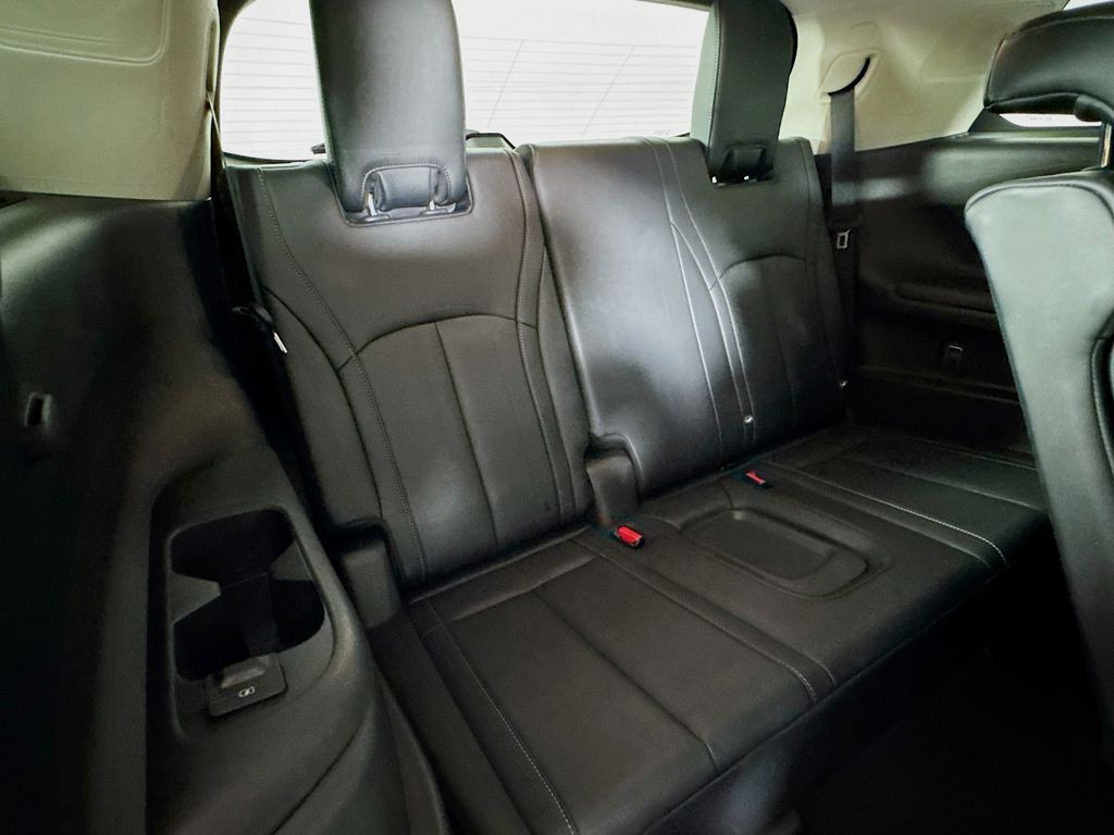 2023 Infiniti QX60 Luxe photo 34