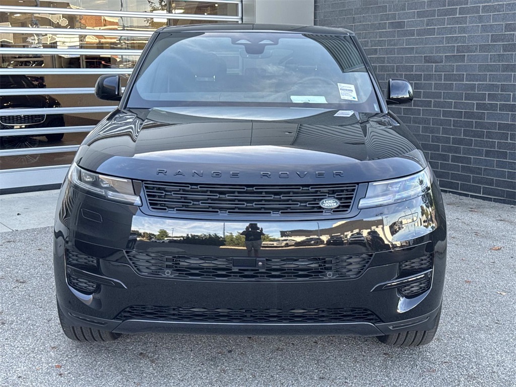 2025 Land Rover Range Rover Sport SE photo 2
