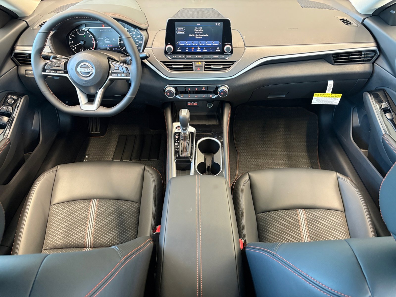 2025 Nissan Altima SR photo 2