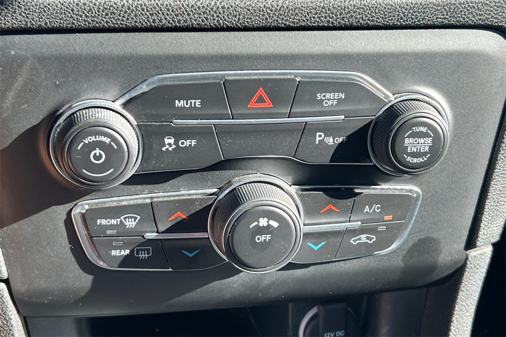 2023 Dodge Charger SXT photo 20
