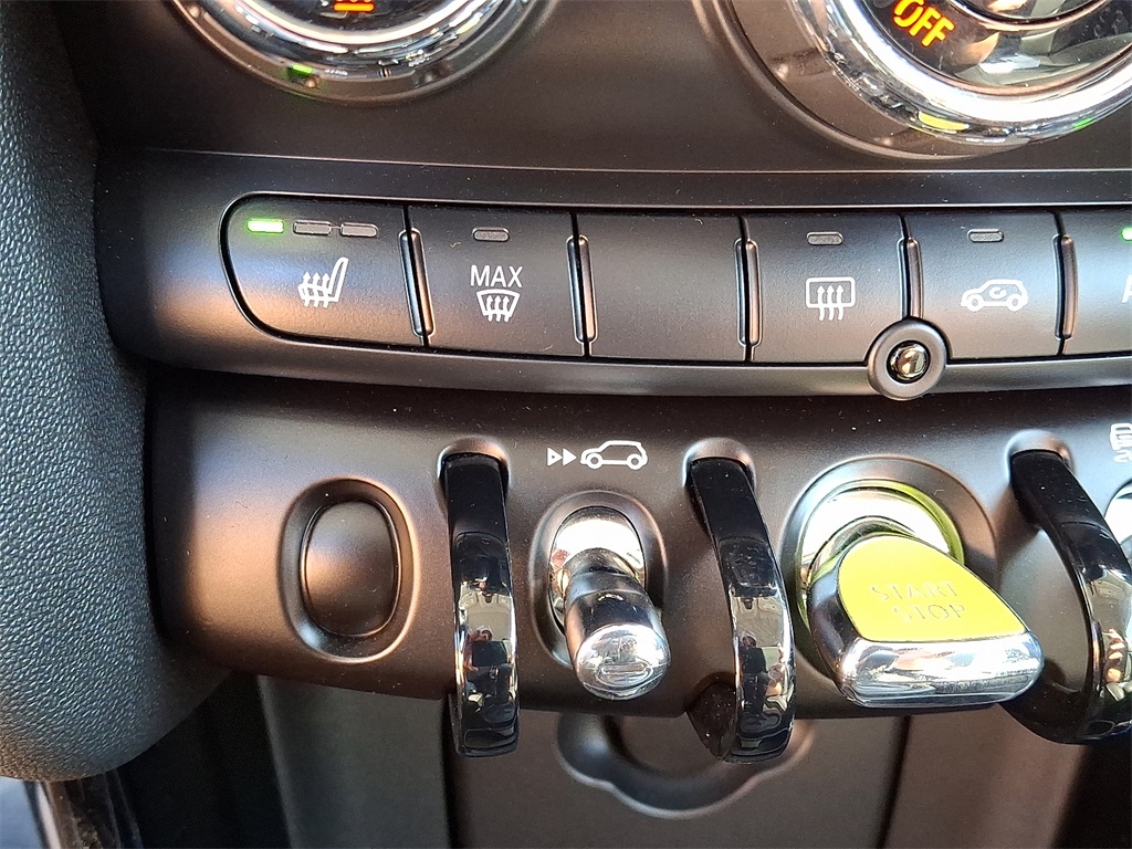 2022 Mini Cooper SE Signature photo 24