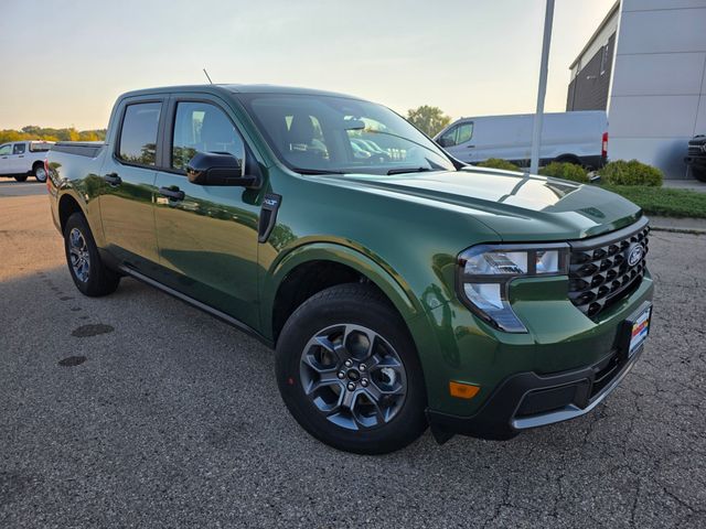 2025 Ford Maverick XLT photo 2