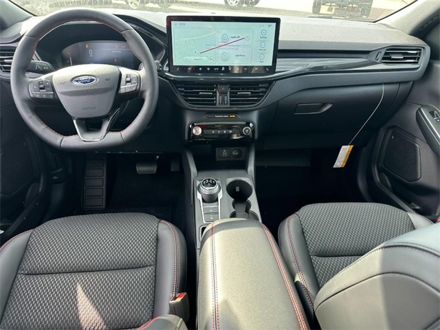 2026 Ford Escape ST-Line photo 4