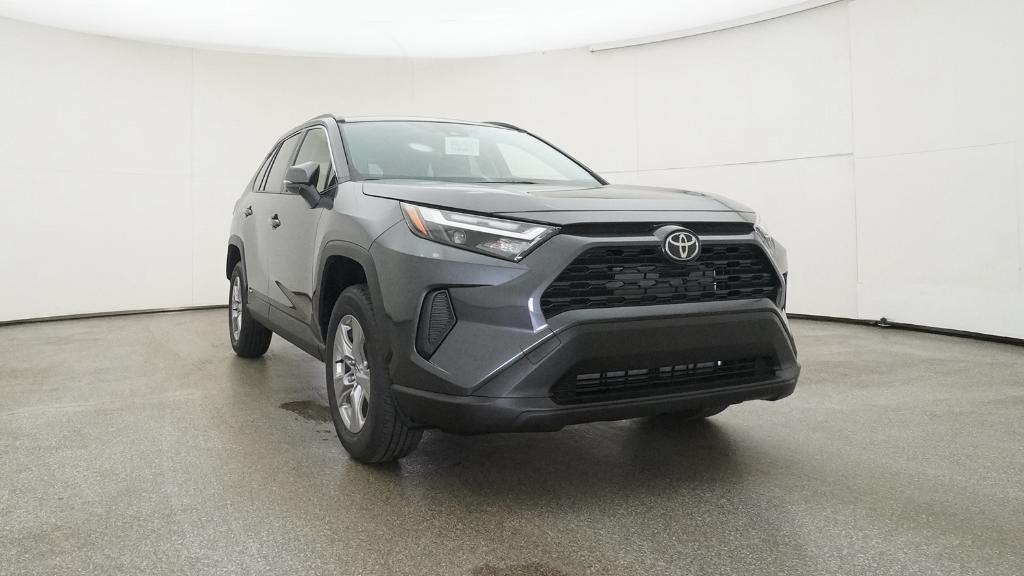 2025 Toyota RAV4 Hybrid XLE photo 31