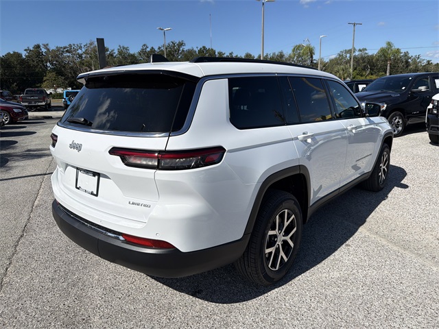 2025 Jeep Grand Cherokee Limited photo 3