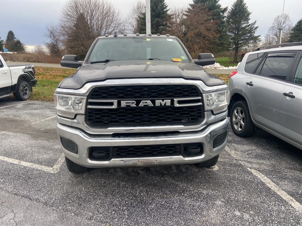 2022 Ram 3500 Tradesman photo 2