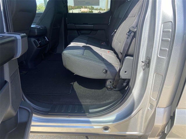 2025 Ford F-150 STX photo 9