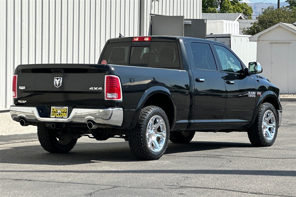 2017 Ram 1500 Laramie photo 4