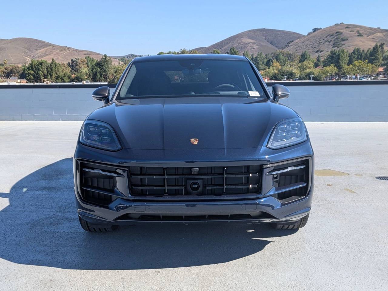 2025 Porsche Cayenne Coupe GTS photo 4