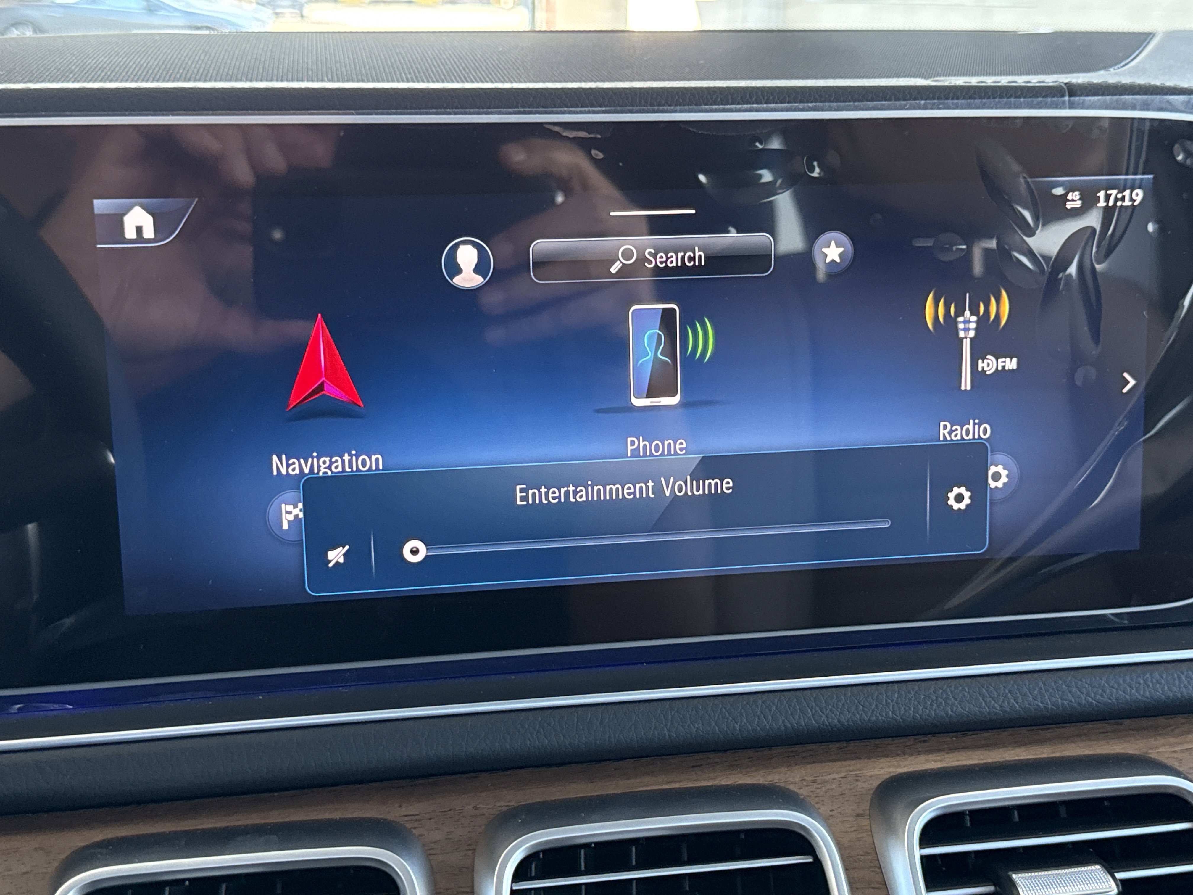 2026 Mercedes Benz GLS 450 4MATIC photo 11