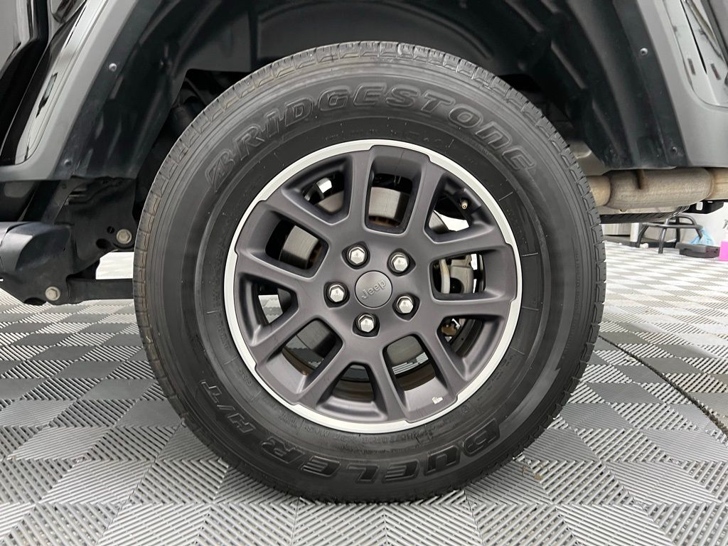 2023 Jeep Gladiator Overland photo 32