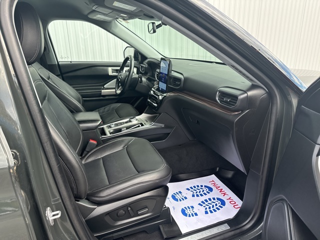 2023 Ford Explorer Limited photo 2
