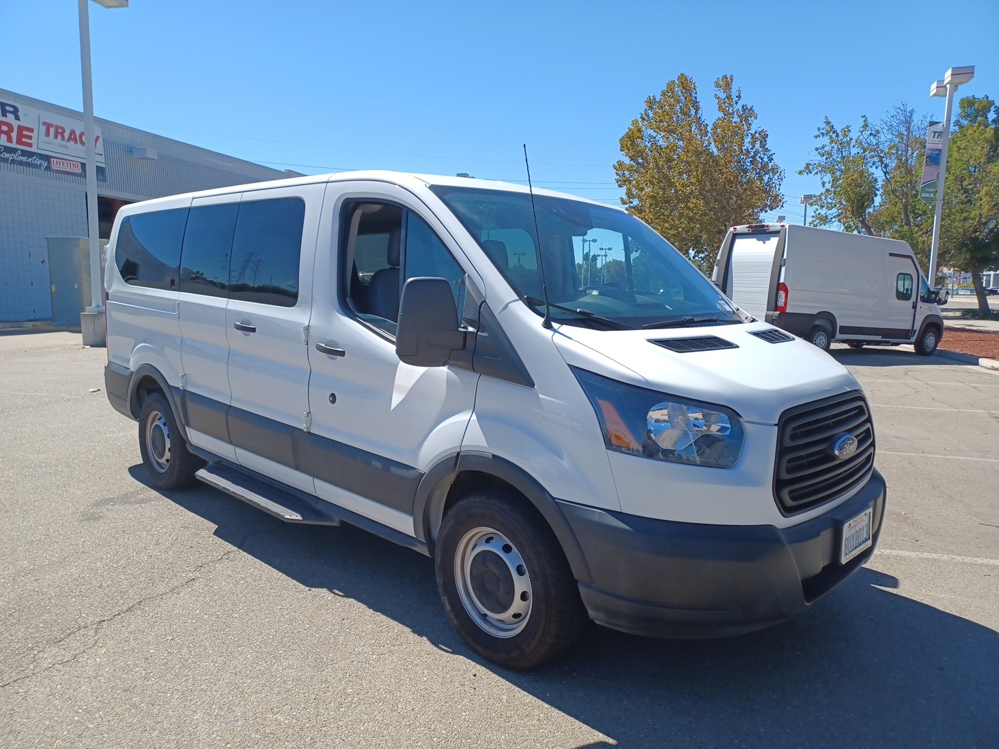 2019 Ford Transit photo 3