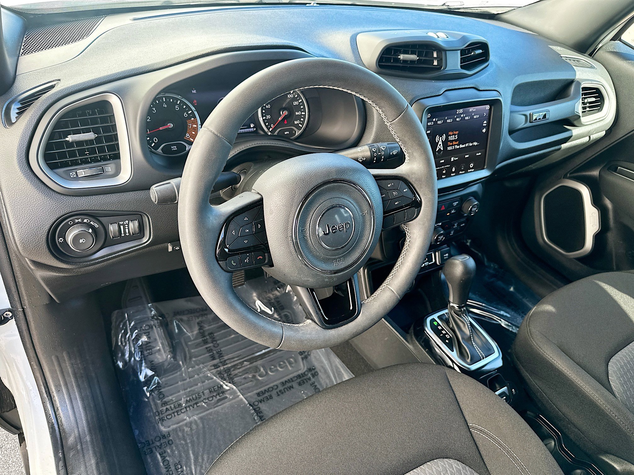 2021 Jeep Renegade Latitude photo 4