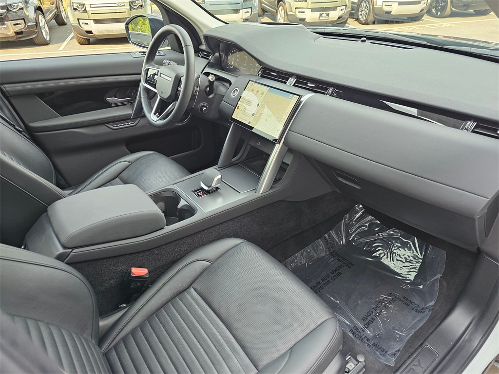 2025 Land Rover Discovery Sport S photo 25